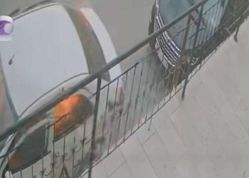 Sarayda qorxulu anlar: sürücü partlayan maşından sağ çıxdı – VİDEO