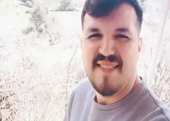 Ata 3 yaşlı oğlunu boğub öldürdü