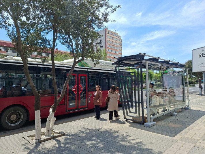 Sumqayıtda yeni avtobus dayanacaqları quraşdırılır