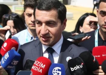Hikmət Hacıyevdən quru sərhədlərlə bağlı AÇIQLAMA
