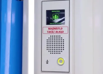 Metroda bu zarafatı edənlərə XƏBƏRDARLIQ- Cərimə olunacaqsınız!