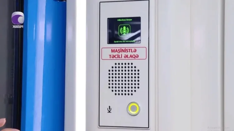 Metroda bu zarafatı edənlərə XƏBƏRDARLIQ- Cərimə olunacaqsınız!