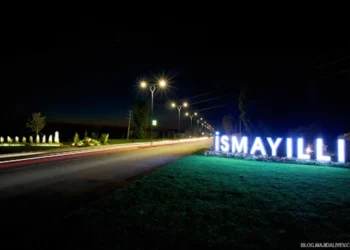 İsmayıllıda DƏHŞƏT- avtomobil çaya AŞDI