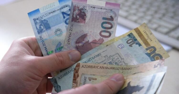 Azərbaycanda bu şəxslərə maaşın 4 misli miqdarında müavinət ödəniləcək