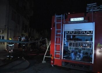 Abşeronda mebel sexləri od tutub yandı – VİDEO