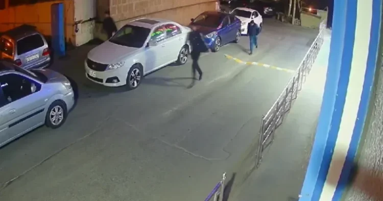 Gecə yarısı dəhşətli anlar: “Jeep” sürücüsünü qarət edənlərə AĞIR CƏZA istənildi – ANBAAN VİDEO