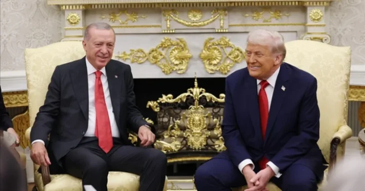 Ərdoğan Trampla Yaxın Şərqi müzakirə edib