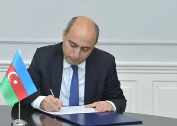 Nazirdən imtahanlarla bağlı ƏMR