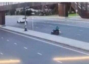 Səhər saatlarında dəhşətli qəza – Gənc motosikletçi yerindəcə həlak oldu + VİDEO
