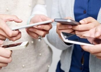 Smartfon niyə donur? – Problemin həlli üçün ekspert məsləhətləri