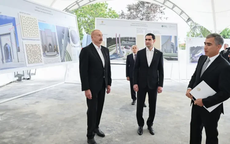 Prezidentlər Şuşa məscidində tikinti işləri ilə tanış oldular – FOTO