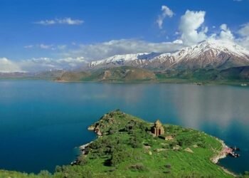 Əsrlərin Ardınca Gələn Həqiqət: Qərbi Azərbaycanın Tarixi Yenidən Gündəmdə