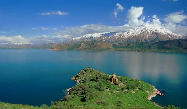 Əsrlərin Ardınca Gələn Həqiqət: Qərbi Azərbaycanın Tarixi Yenidən Gündəmdə
