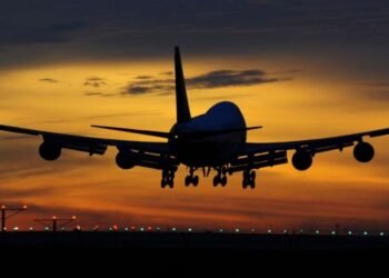 Moskvanın bütün aeroportlarında uçuşlar dayandırıldı