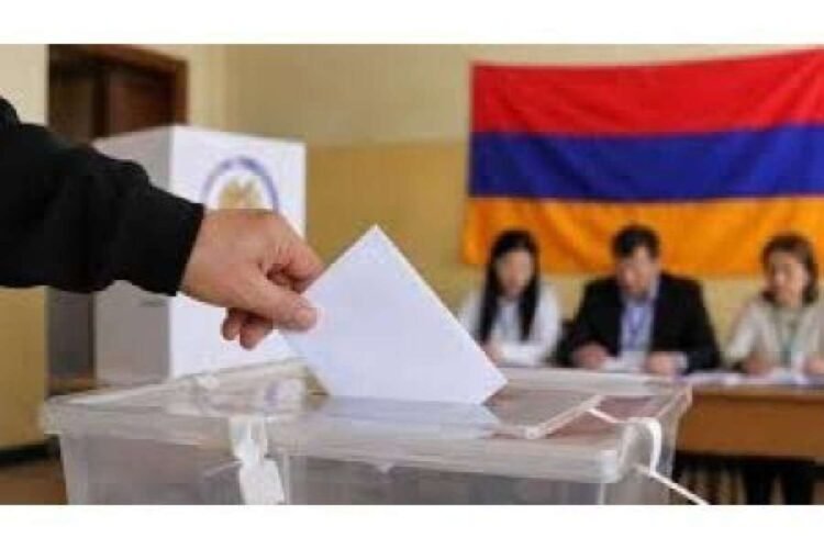 Səslərin 90%-i hesablanıb, Paşinyanın partiyası liderdir