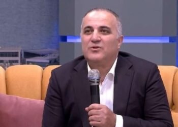 Müğənni işsizlikdən gileyləndi: “Müraciət etdim, xeyri yoxdur”