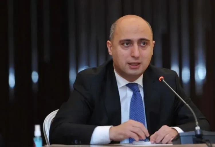 “Pulsuz” təhsil dünyanın heç yerində yoxdur” – Nazir