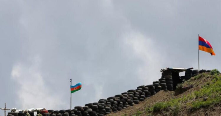 Azərbaycan və Ermənistan sərhədində hasar hörüldü – Aşağı Əskipara belə görünəcək…