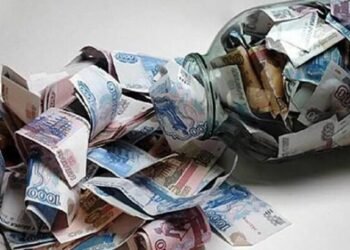 Pulunu evdə saxlayanlara xəbərdarlıq: Maliyyə yastığını belə qurun