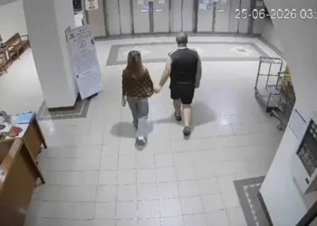 Dünya bu dəhşətli cinayətdən danışır: 17 yaşlı qızı.. – VİDEO