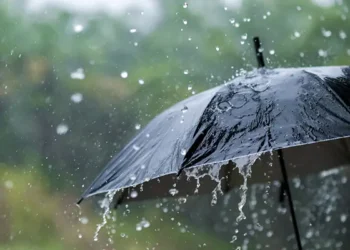 Hava KƏSKİN DƏYİŞİR – Temperatur enəcək, intensiv yağış yağacaq