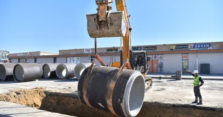 Xırdalan şəhərində 3296 metr yeni kanalizasiya kollektoru inşa edilir
