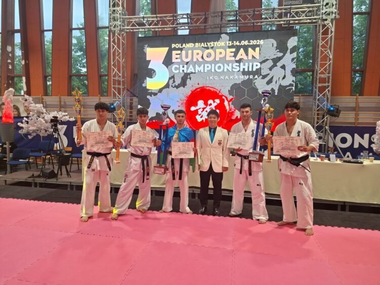 Karateçilərimiz Avropa çempionatından beş medalla qayıdıblar-VIDEO(FOTOLAR)