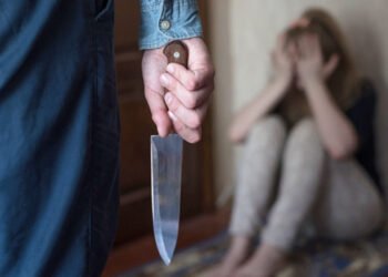 Qardaşı arvadını 74 bıçaq zərbəsi ilə öldürən şəxs: “Anam və uşaqları evdən çıxartdım”