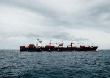 Azərbaycanlıların olduğu gəmilər vuruldu: Ölənlər var