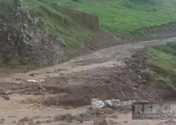 Əlverişsiz hava şəraiti Daşkəsəndə bir sıra fəsadlar törədib