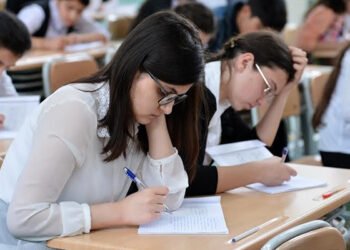 Bakalavrların NƏZƏRİNƏ: Magistratura təhsilinin müddəti endirilə bilər…