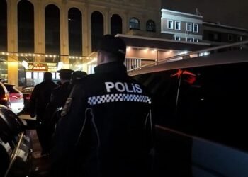 Əməliyyat: Yetkinlik yaşına çatmayan qız saxlanıldı – Video