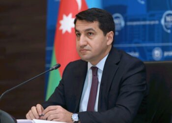 Hikmət Hacıyev ABŞ-ni Müstəqillik Günü münasibəti ilə təbrik etdi
