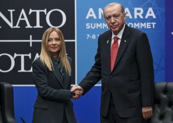 Ərdoğan NATO liderlərinə qeyri-adi hədiyyə verdi: Baş nazir istəmədi – FOTO