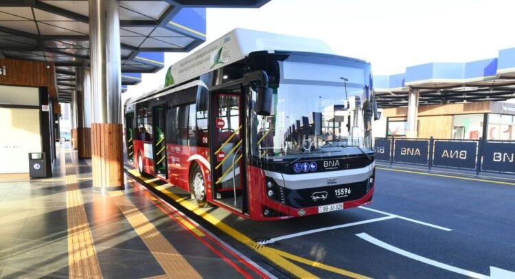 “BakuBus”dan sərnişinlərdən küsən sürücü ilə bağlı – AÇIQLAMA