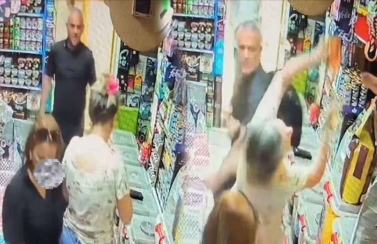 Qadını mağazada döyən kişi haqda qərar verildi – VİDEO
