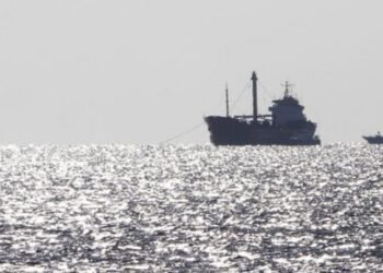 Fars körfəzində “nüvə” getdi, “dəniz savaşı” gəldi: ABŞ Tehranı boğa bilərmi?