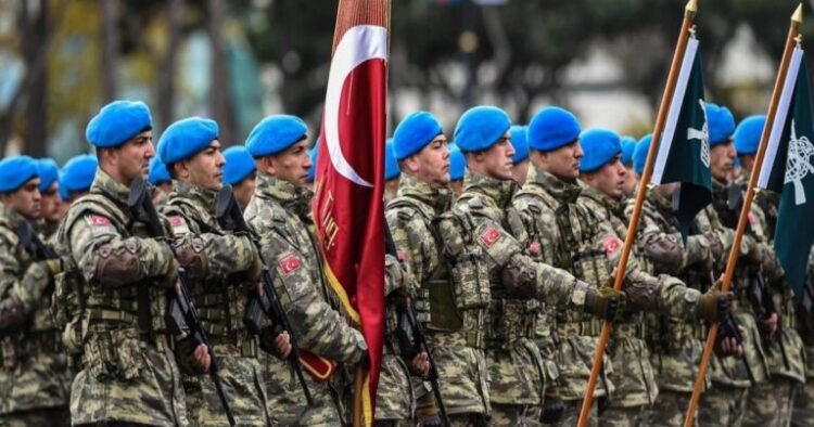 Ərdoğanı hərbi parad zamanı öldürmək istəyiblər