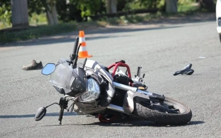 Bakıda daha bir motosiklet qəzası- SÜRÜCÜ HƏLAK OLDU