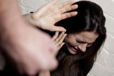 Sumqayıtda kişi qaz sobası alan arvadını döydü