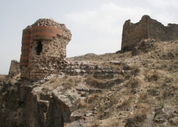 Qərbi Azərbaycanın tarixi irsi: Sürməli qalasının keçmişi və bu günü