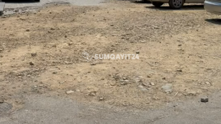 Sumqayıt sakini qurum barədə: “Öz işlərini asanlaşdırır, əhalinin işini çətinləşdirirlər”