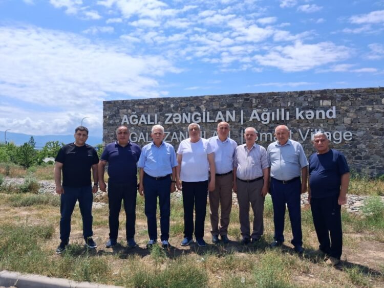 Qərbi Azərbaycan İcmasının Sumqayıt nümayəndələri Qarabağdan Qərbi Azərbaycana qayıdış inamı ilə döndülər – FOTOLAR