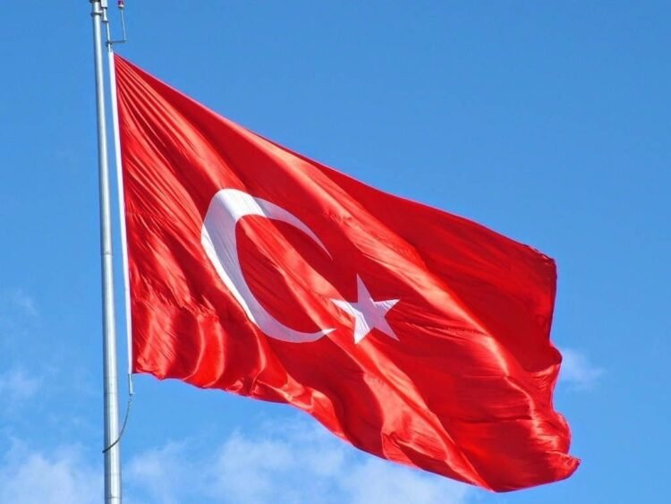 Türkiyədə FACİƏ: Sakinlər EVSİZ QALDI