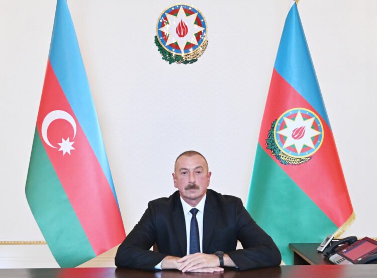 Prezident fərman imzaladı: Bu vəzifəlilər siyahıya daxil edildi