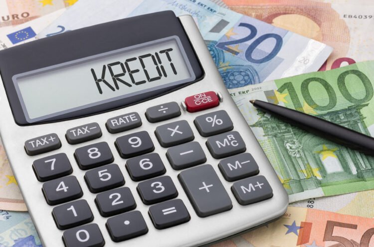 Bankdan kredit ala bilməyənlər üçün yeni imkan – Yeni qanun nə vəd edir?