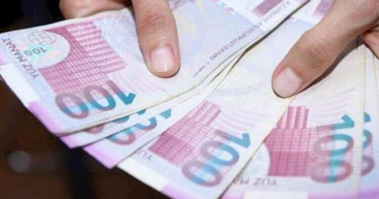 Bakıda işləyənlərin orta aylıq maaşı 1400 manata çatır