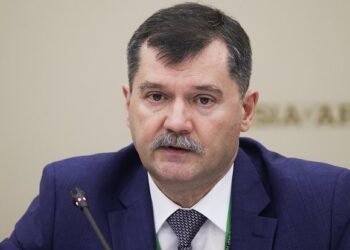Rusiyada yüksəkvəzifəli məmur HƏBS EDİLDİ