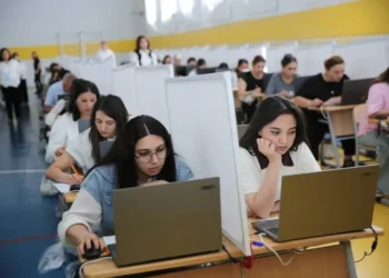 İlk dəfə sertifikatlaşdırmaya cəlb olunan fənlər üzrə nəticələr AÇIQLANDI