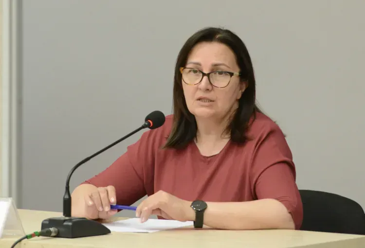Müəllimlər saathesabı yox, tam iş günü çalışacaq – Vəfa Yaqubludan maaşlarla bağlı AÇIQLAMA